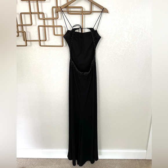 Vintage Y2K Dave and Johnny black gown with beading. Vintage size 7/8 (6) - Picture 7 of 13